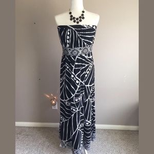 Whit House Black Market Maxi Dress